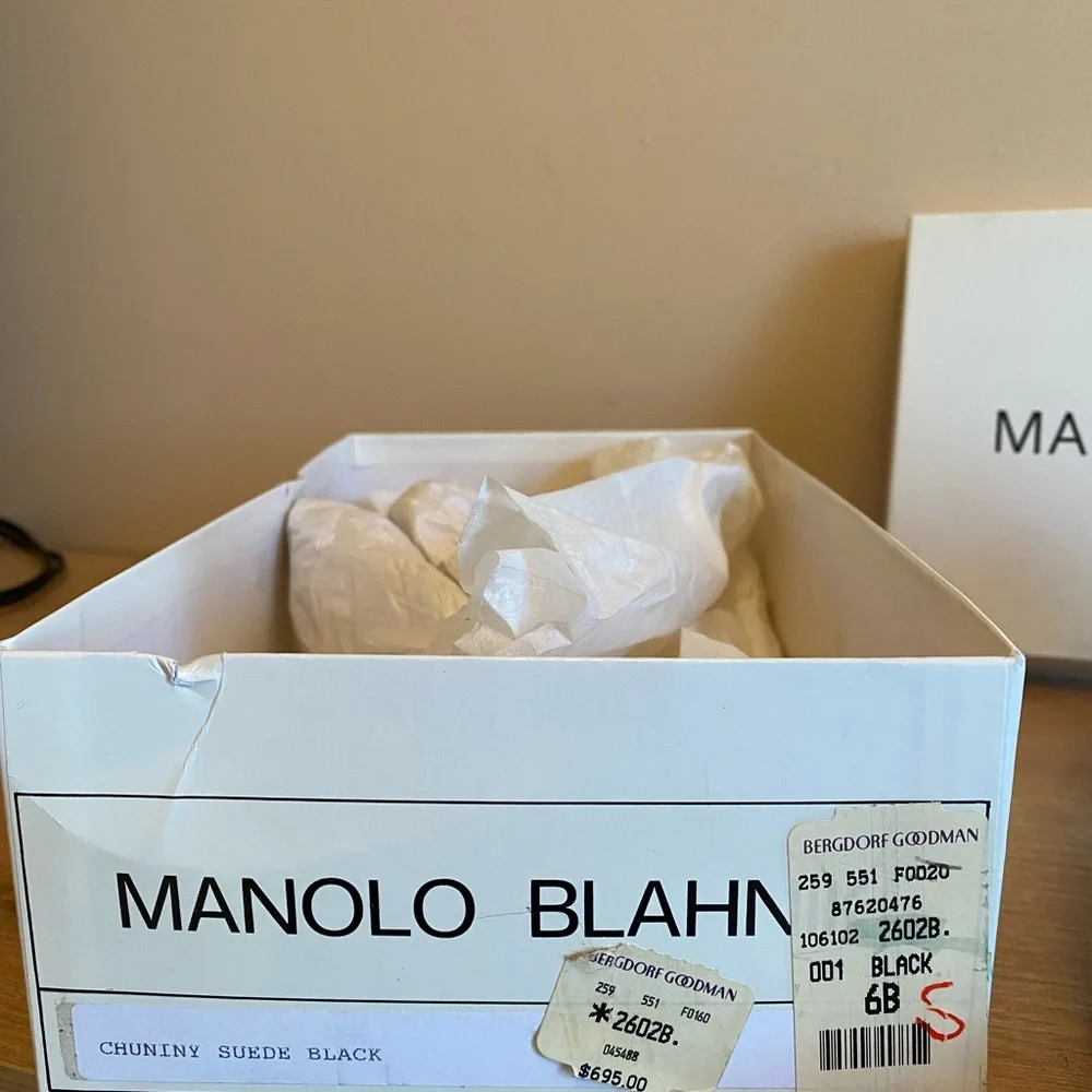 Authentic Manolo Blahnik suede/leather pumps - Picture 7 of 7